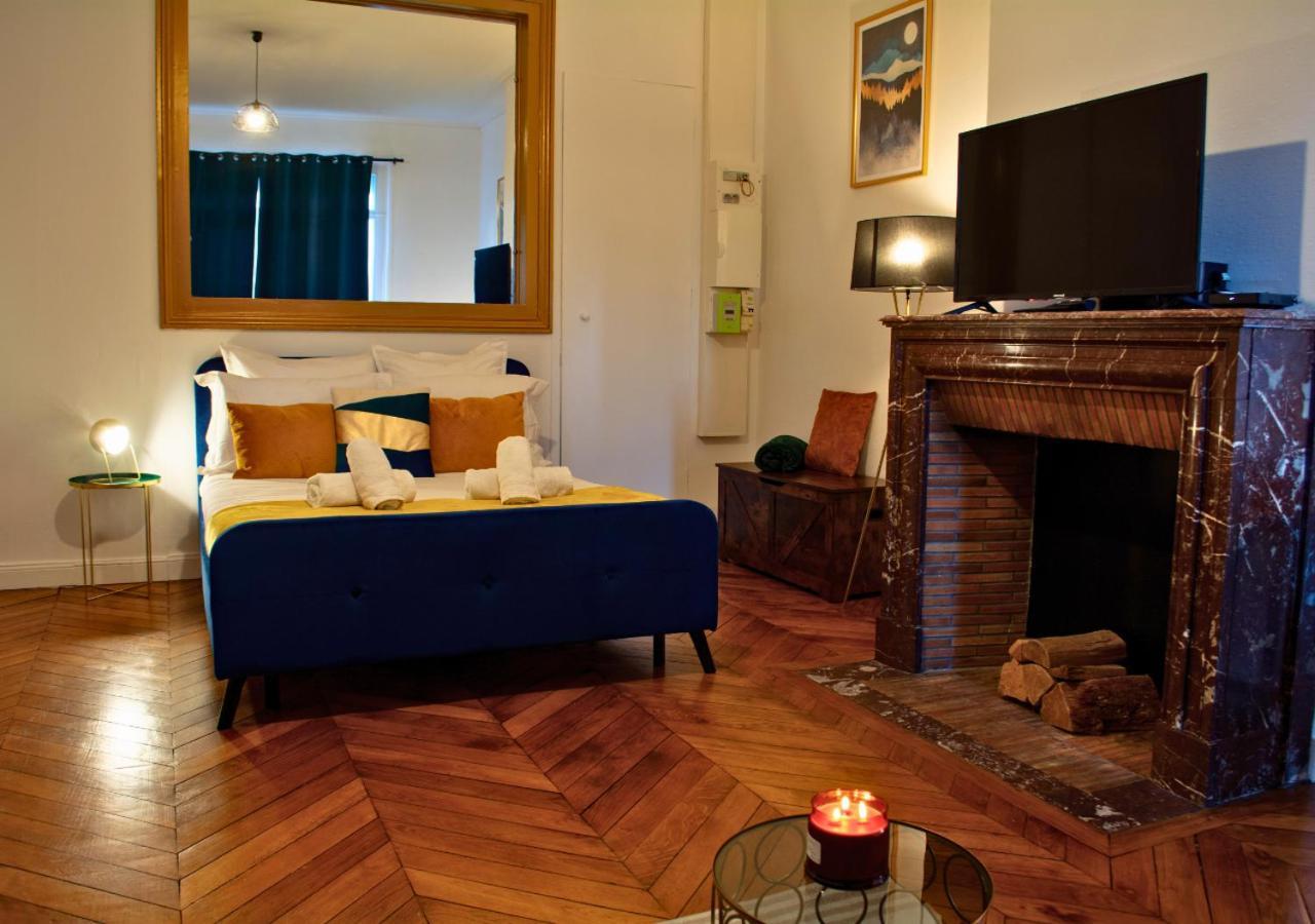 Le Charme D'antan - Terrasse - Balcon - Hypercentre Apartment